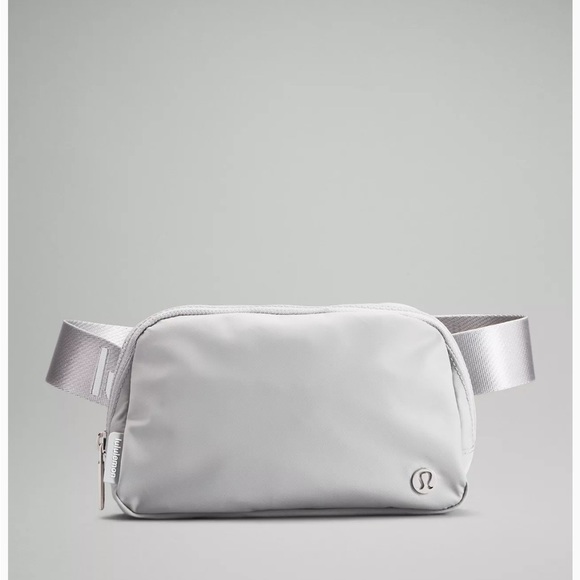 Not for saleNWT Lululemon Everywhere Belt Bag 1L Silver Drop still in plastic - Picture 1 of 9